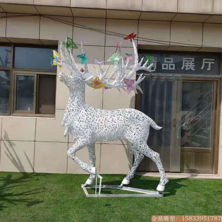 不锈钢镂空蝴蝶鹿雕塑 动物摆件1